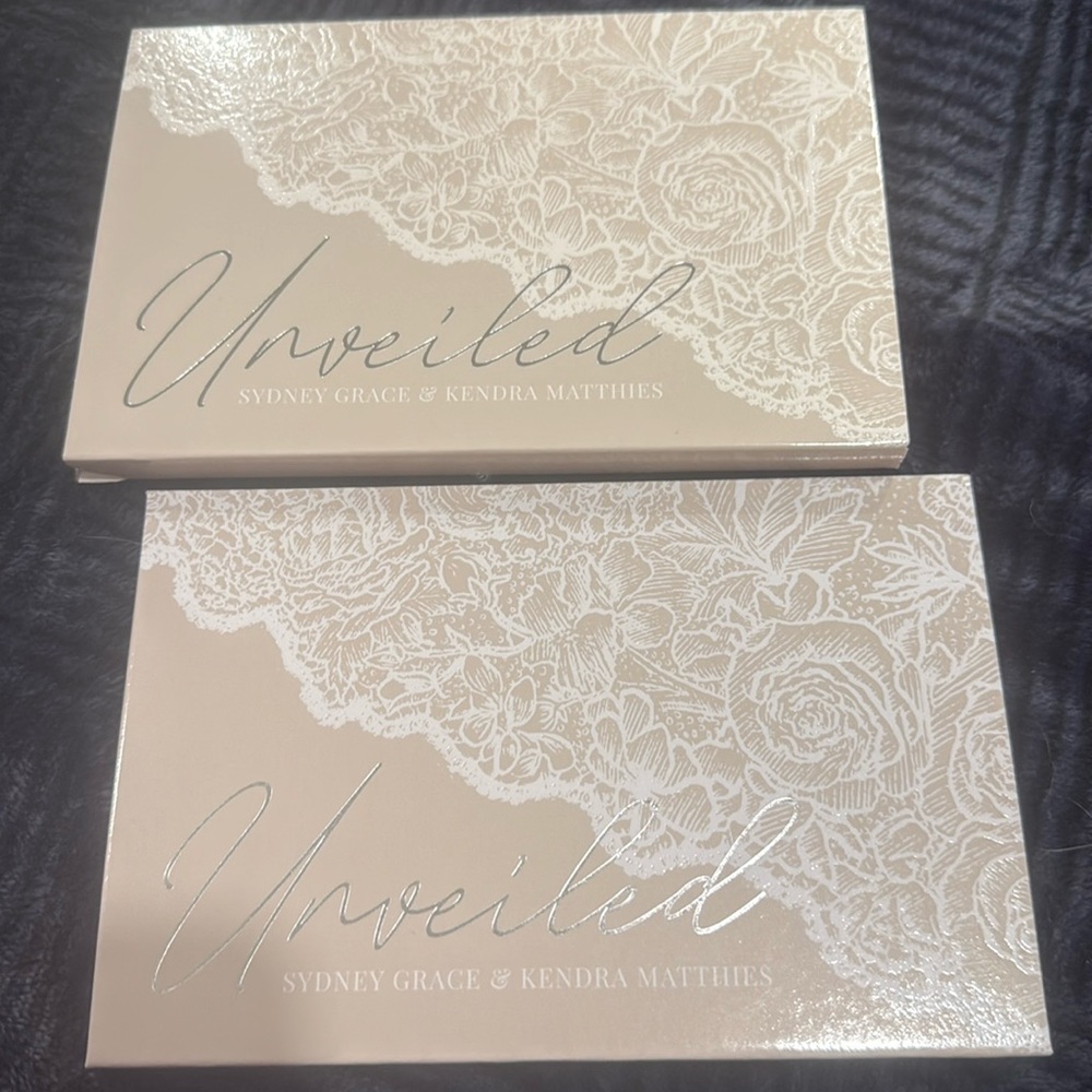 Sydney grace unveiled palette light version